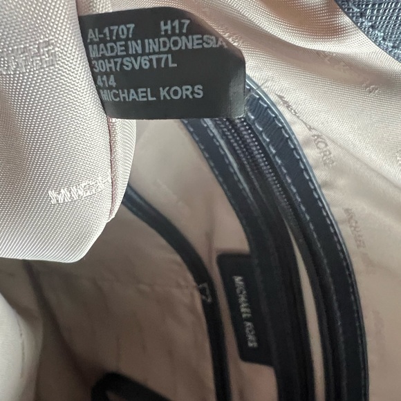 Michael Kors Navy with Sparkle Details Tote Bag - Picture 11 of 12